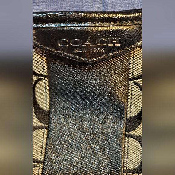 Coach black & tan purse - Picture 4 of 6